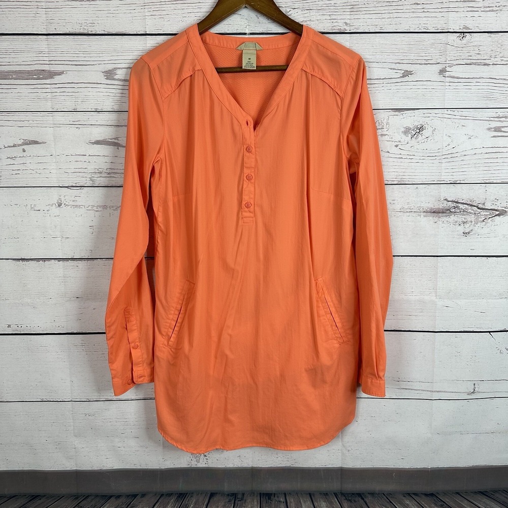 Duluth Trading Shirt Top Womens Medium Orange Bright Vented Nylon Hiking